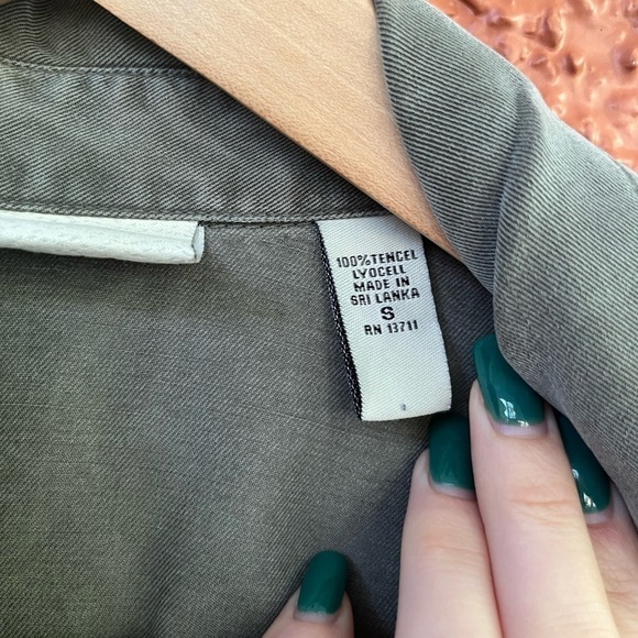 Women’s Marsh Landing Button Down Utility Shirt Green 100% Lyocell - Picture 5 of 7